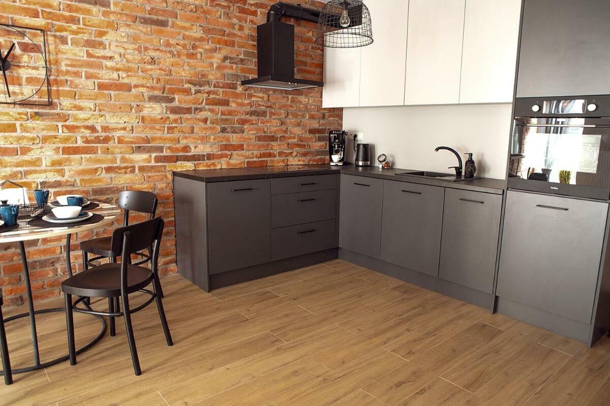 Concept Red Apartment Cracovia Esterno foto