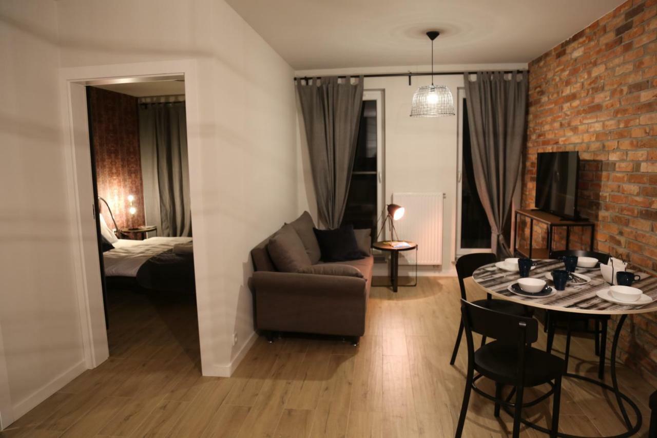 Concept Red Apartment Cracovia Esterno foto